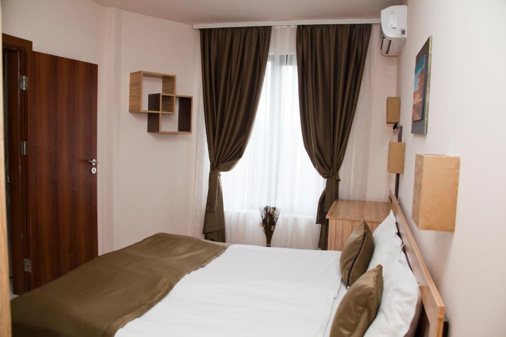 Gran Via Hotel Burgas Room photo